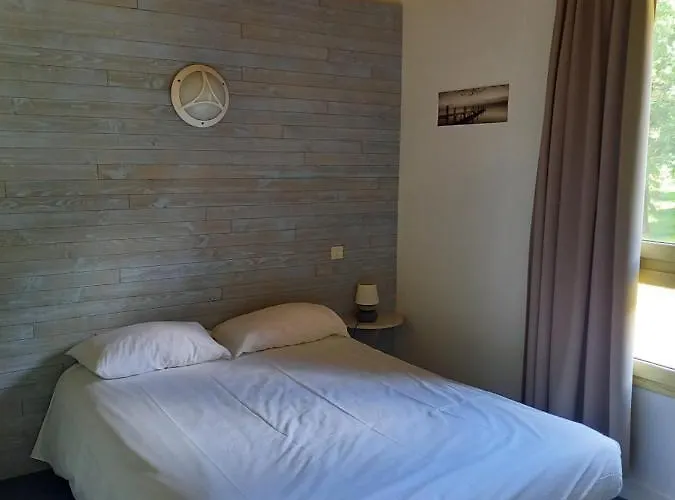 Hotels in Aubazines