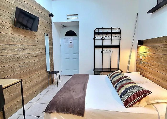 Mimizan Hotels