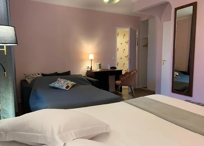 Blaye Hotels