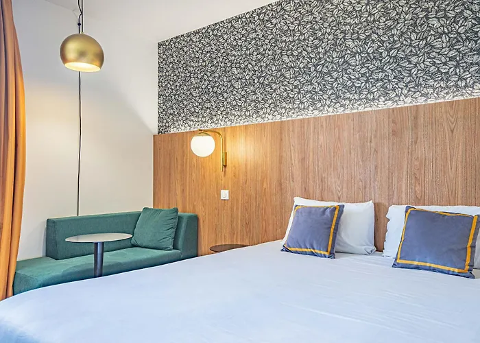Bouc-Bel-Air Hotels