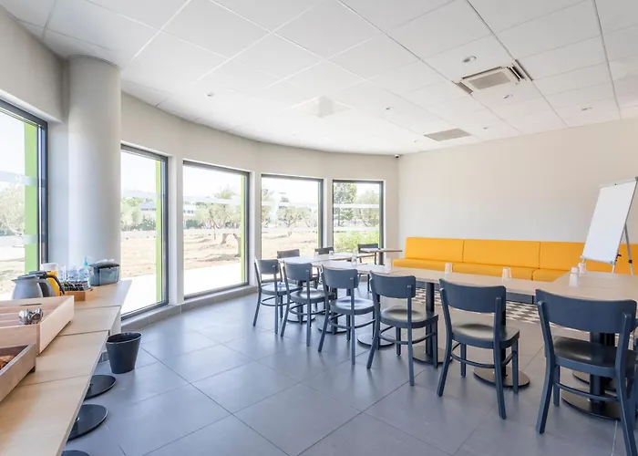 Hotel a Saint-Martin-de-Crau