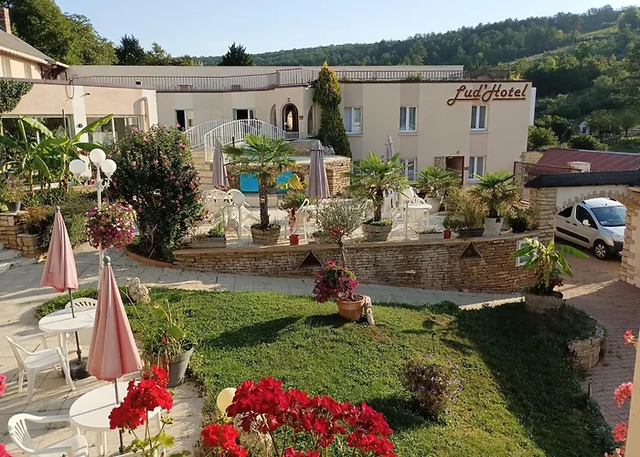Lud'Hôtel Savigny-lès-Beaune