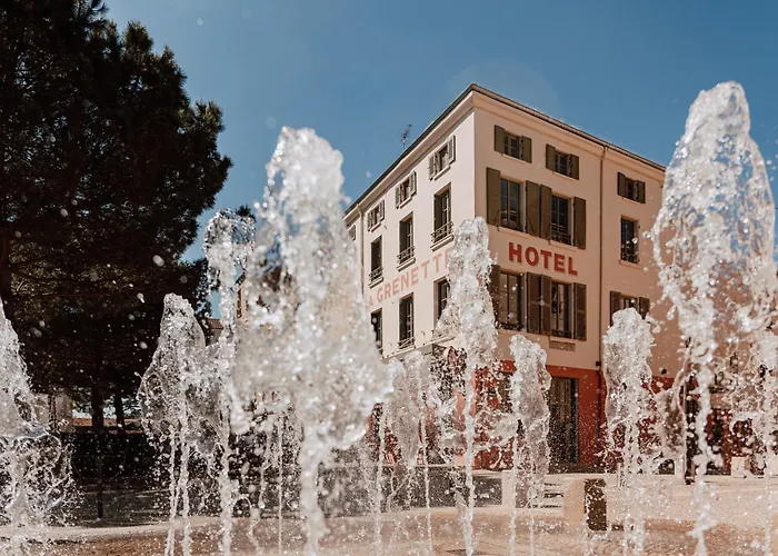 Roanne Hotels