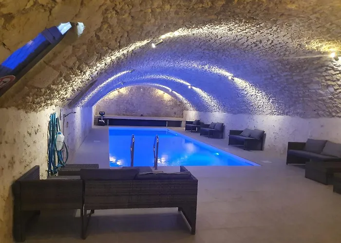 Vouvray Hotels