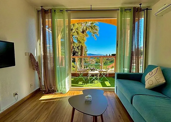 Aparthotel Rousseau à Théoule-sur-Mer
