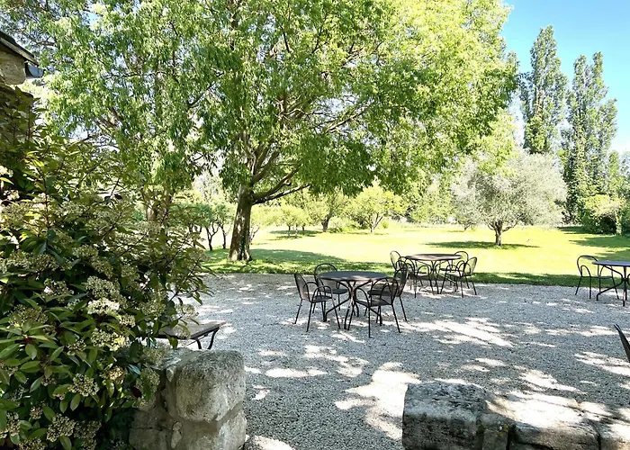 Mas Château Blanc Guest House Avignon