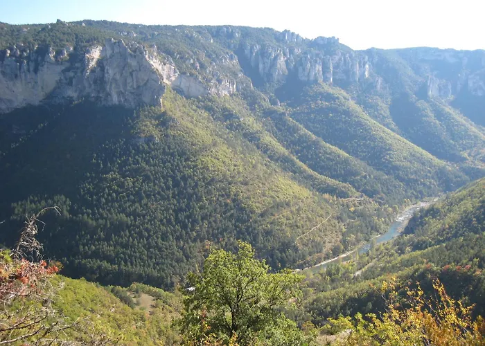 Mostuejouls Hotels