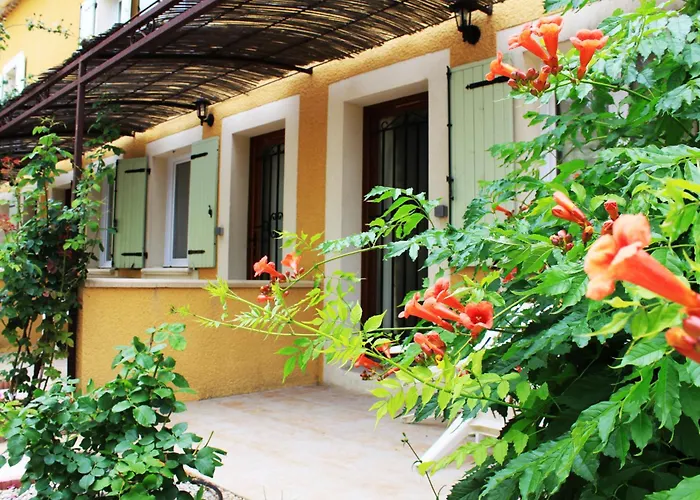 Boutique Appart'Hotel Festival Sud Aqua - Avignon Tgv