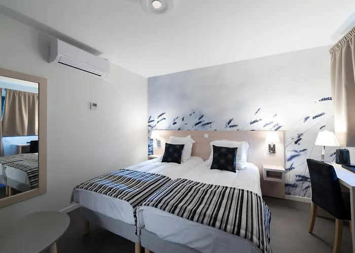 Rillieux-la-Pape Hotels