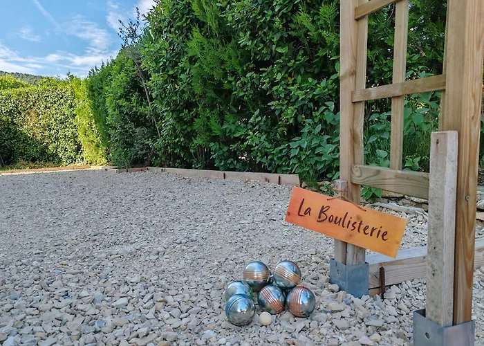 la maison de celine Beaumes-de-Venise avec Piscine