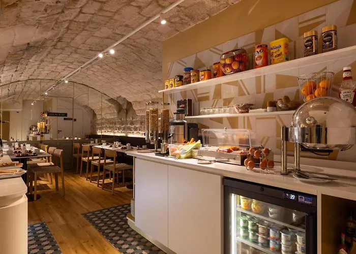 Best Western Plus Bretagne Montparnasse Parijs
