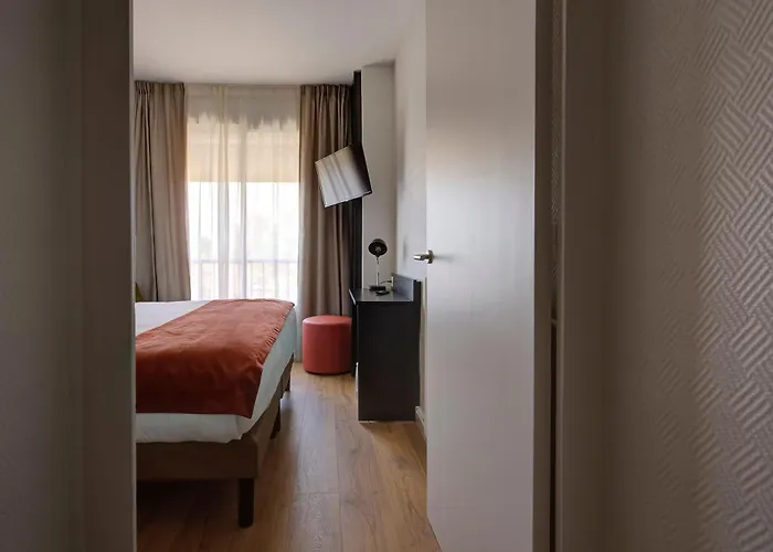 Hotels in Saint-Just (Dordogne)