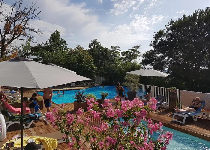 Villa Les Ventoulines à Domme avec Piscine