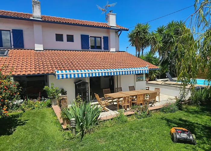 Villa avec piscine a Hendaye avec Piscine