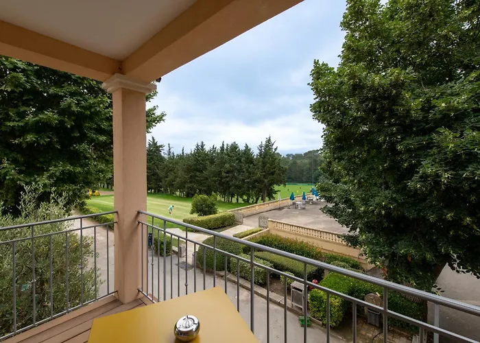 Hotel Golf & Spa Chateau De La Begude The Originals Collection Valbonne
