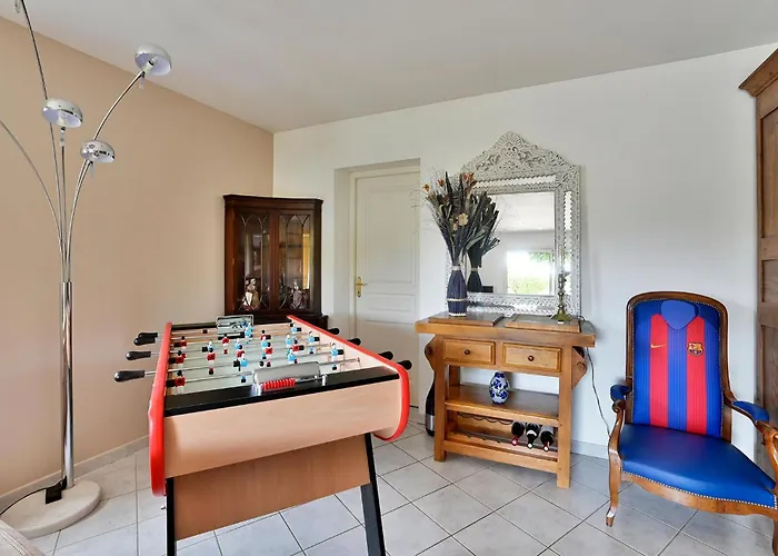 Amazing Home In Malataverne avec Piscine