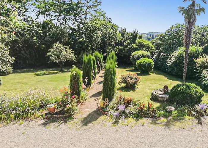 2 Bedroom Cozy Home In Castel-Sarrazin avec Piscine