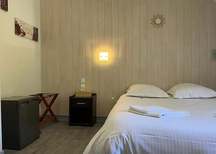 Moirans-en-Montagne Hotels