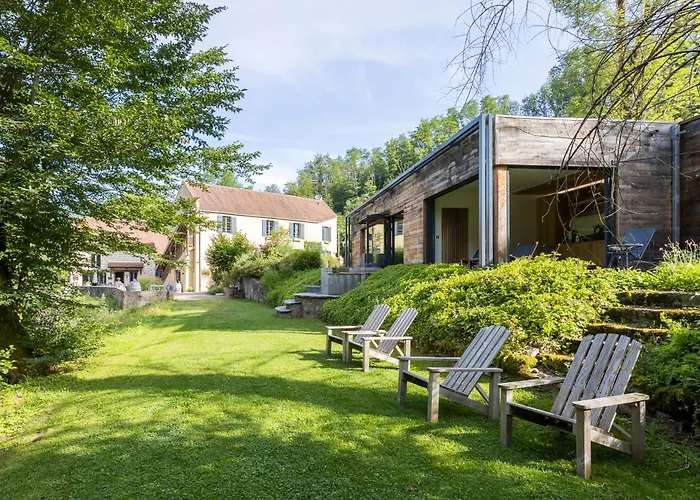 Pontaubert Hotels