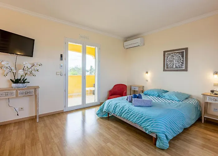 Beautiful Home In Marseillan avec Piscine