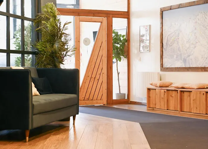 La Tania Hotels