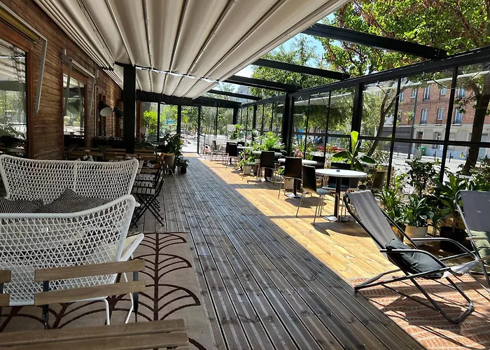 Auberge De Jeunesse Hi Paris Yves Robert