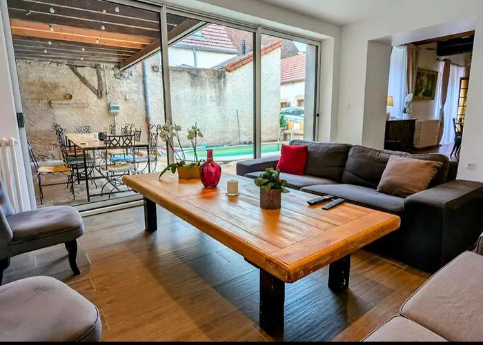 Maison Céleste Nuits-Saint-Georges avec Piscine