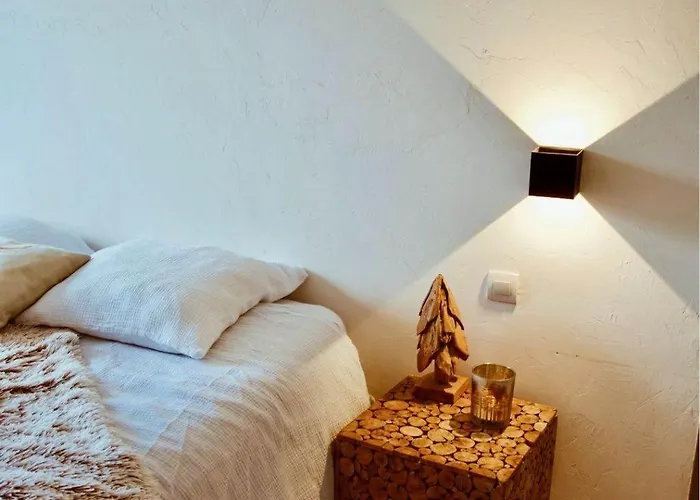Peone Hotels