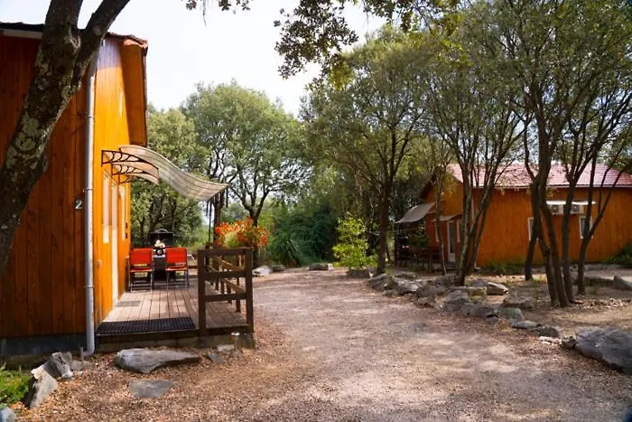 GITES de Plos Appart CHALET PISCINE SPA Anduze avec Piscine