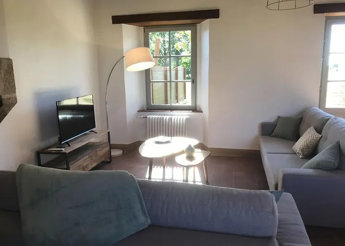 Élégant gîte 18ème siècle rénové avec piscine couverte, terrasse et grand terrain aux Herbiers. - FR-1-426-406 Les Herbiers avec Piscine