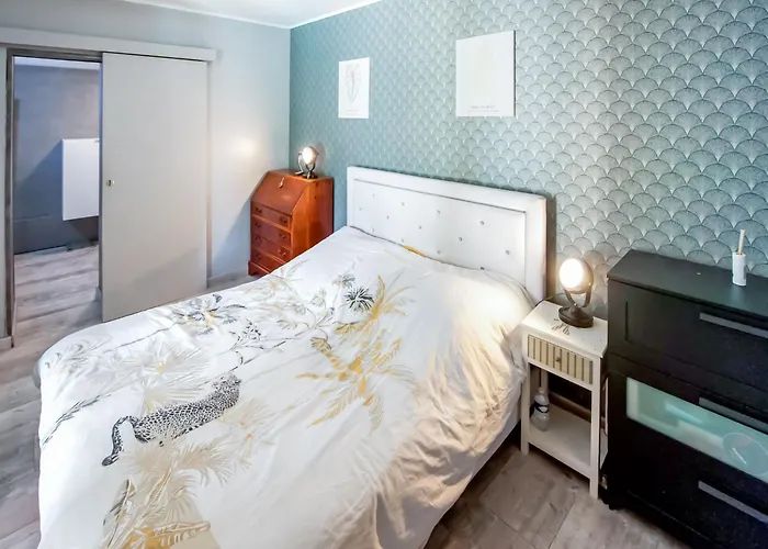 Holiday Home In Orange With Private Pool avec Piscine