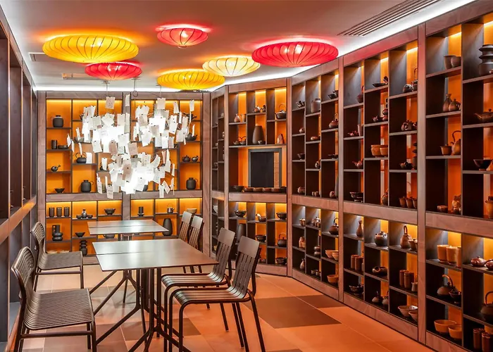 Firstname Toulouse Hotel