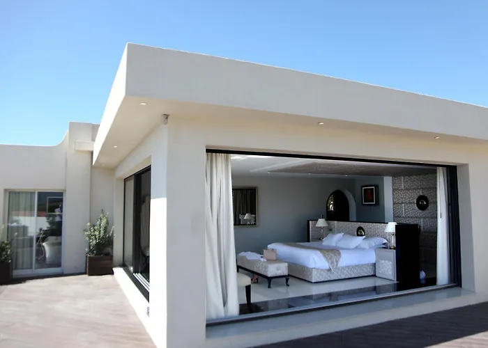 Hotels in Olmeto (Corsica)