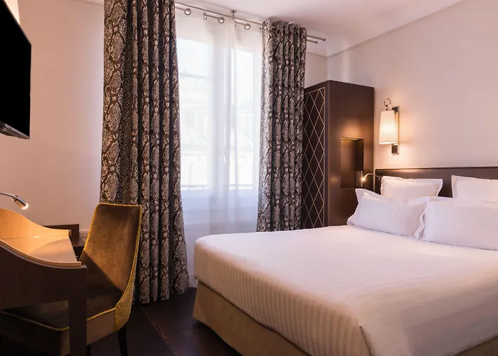 Crystal Hotel Paris