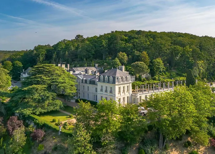Saint-Patrice Hotels