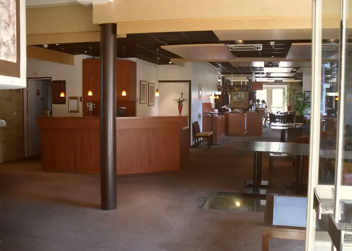 Lesigny (Seine-et-Marne) Hotels