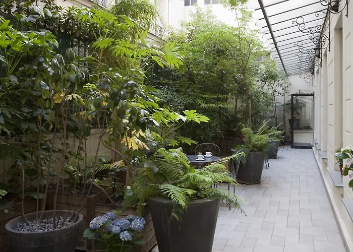Hotelhome Paris 16