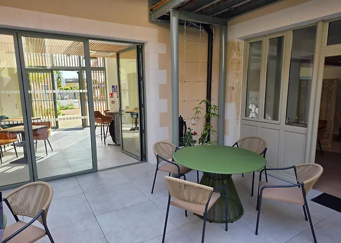 Mezieres-en-Brenne Hotels