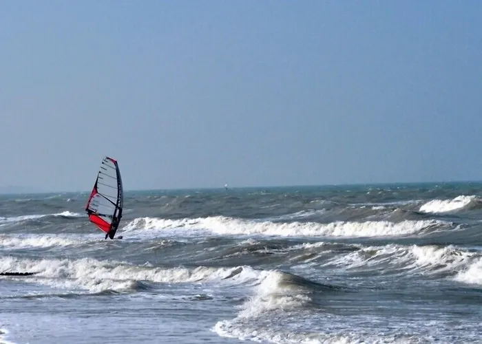 Hermanville-sur-Mer Hotels