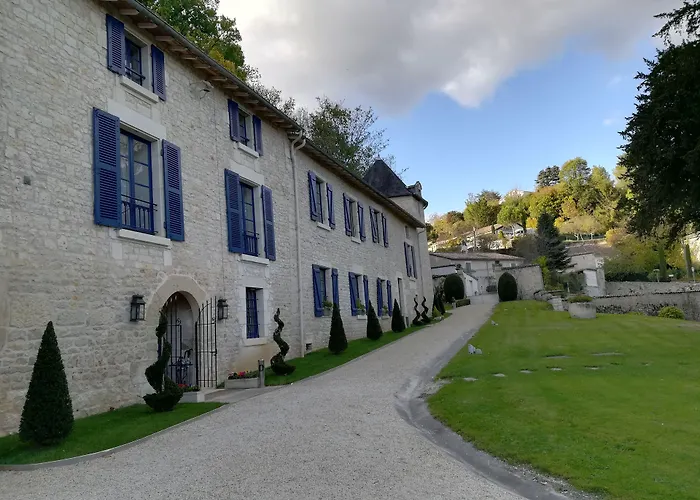 Saint-Maixent-l'Ecole Hotels