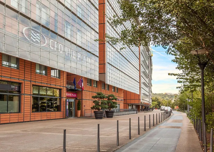 Crowne Plaza Lyon - Cite Internationale Hotel met een Casino