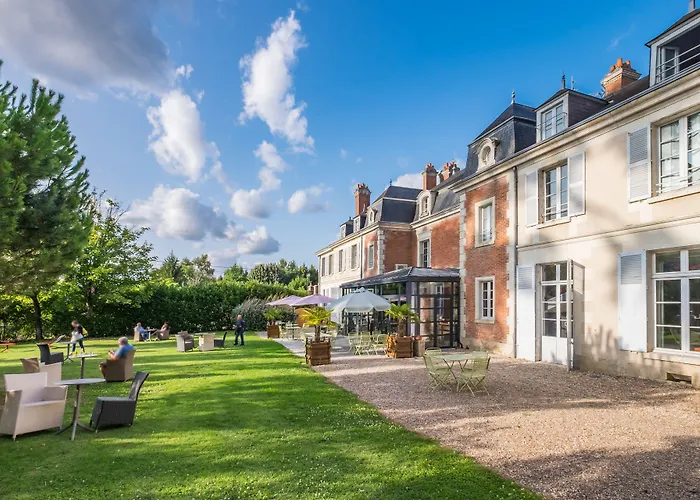 Mosnes Hotels