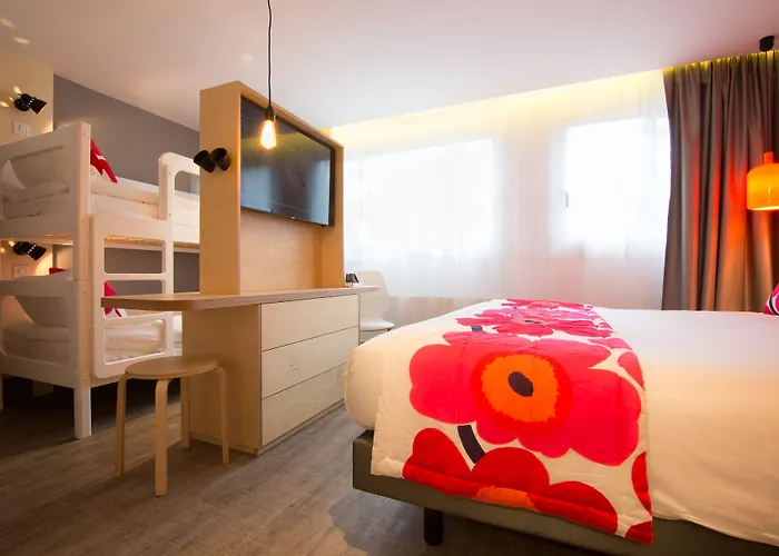 La Regence Hotel Courbevoie