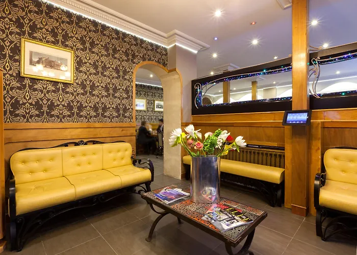 Grand Hotel Amelot Paris