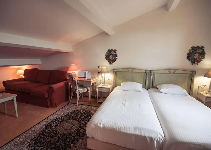 Hotel Les Armoiries Valbonne