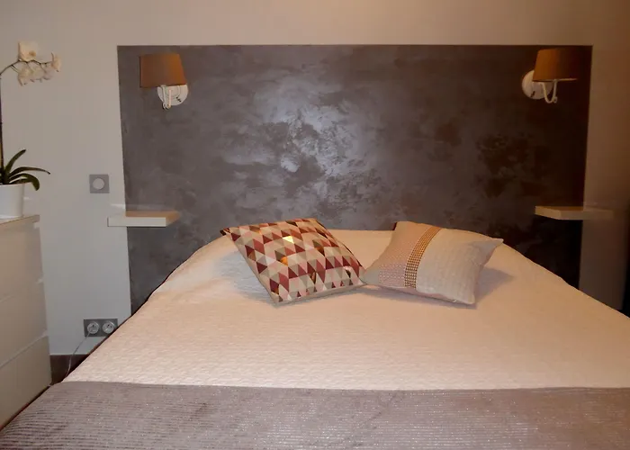 La Bouilladisse Hotels