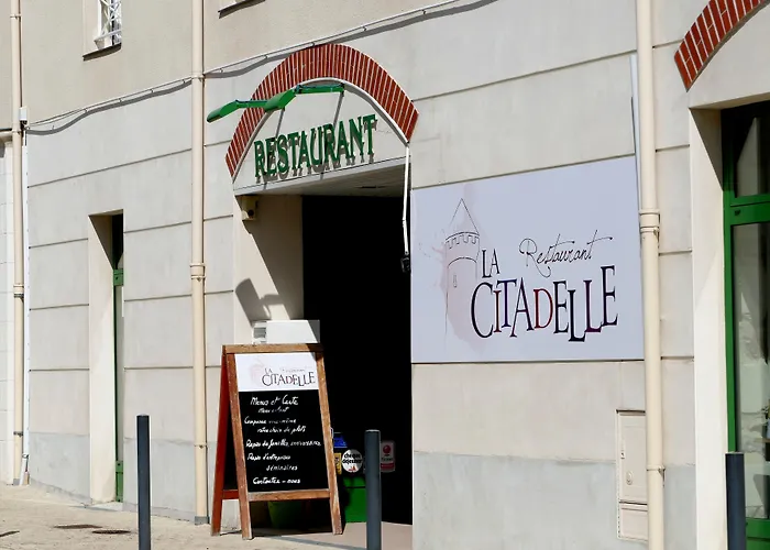 Oree-d'Anjou Hotels