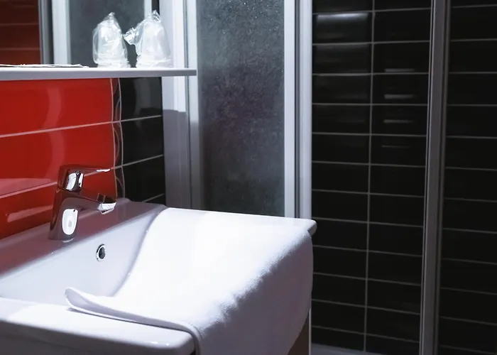 Saint-Jean-de-Bournay Hotels