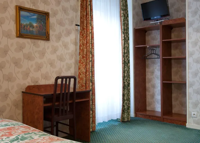 Hotel Neptune Place D'Italie Paris
