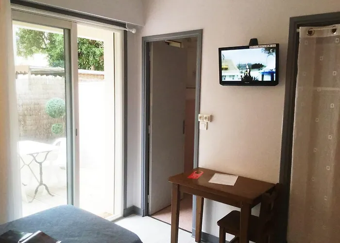 Hotel De La Plage Gruissan
